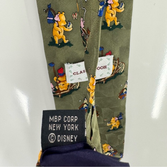 Classic Pooh Winnie The Pooh Tie Silk Piglet Disney Business Wear - Picture 5 of 6
